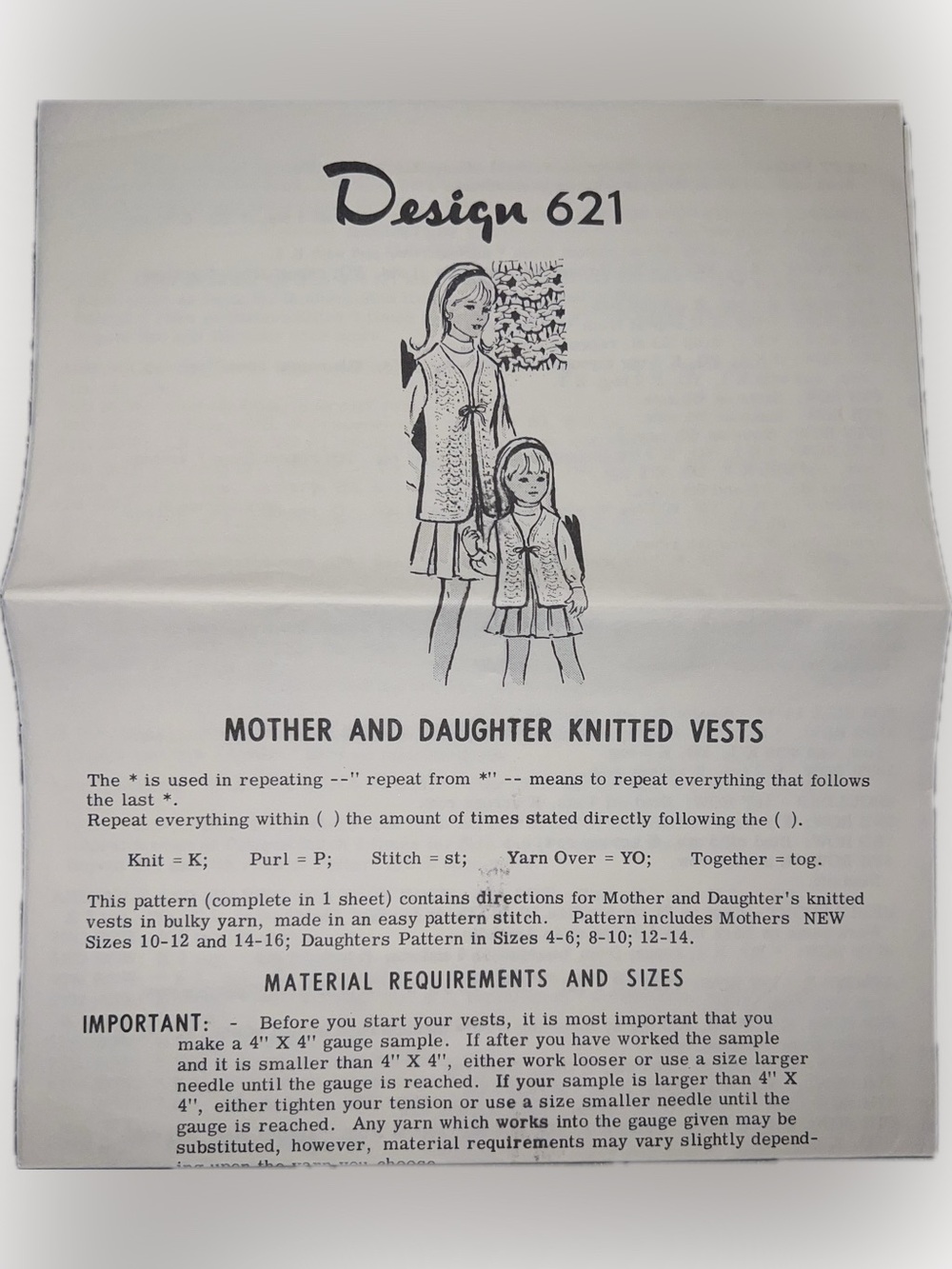 🍄 Vintage New Design 621 Knitted Mother Daughter Knitted Vest Pattern Craft